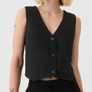 Black Vest! New with tags